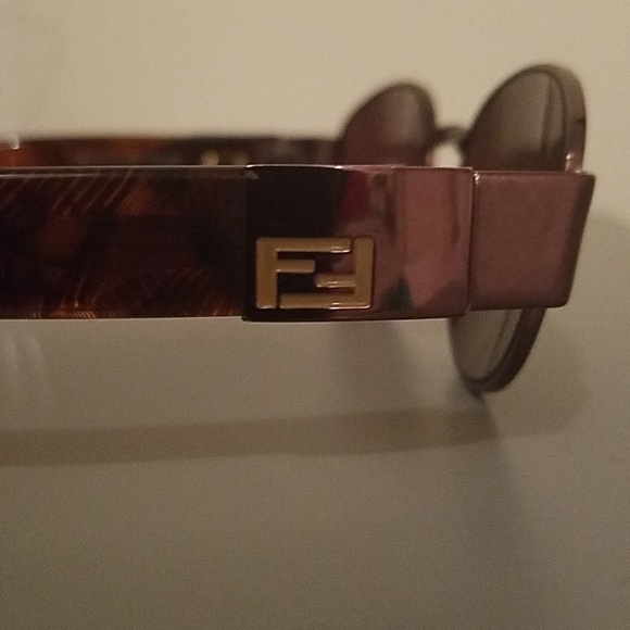Fendi sunglasses main image 5